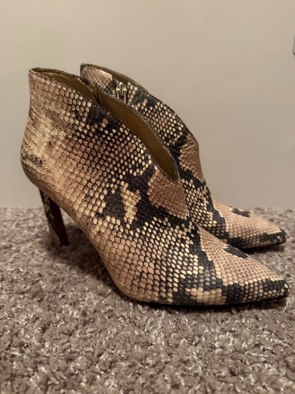 VInce Camuto Ankle Boots